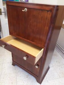 Secrétaire, après travaux